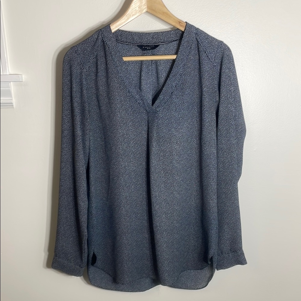 Denver Hayes - Women's Blue V-Neck Blouse Top